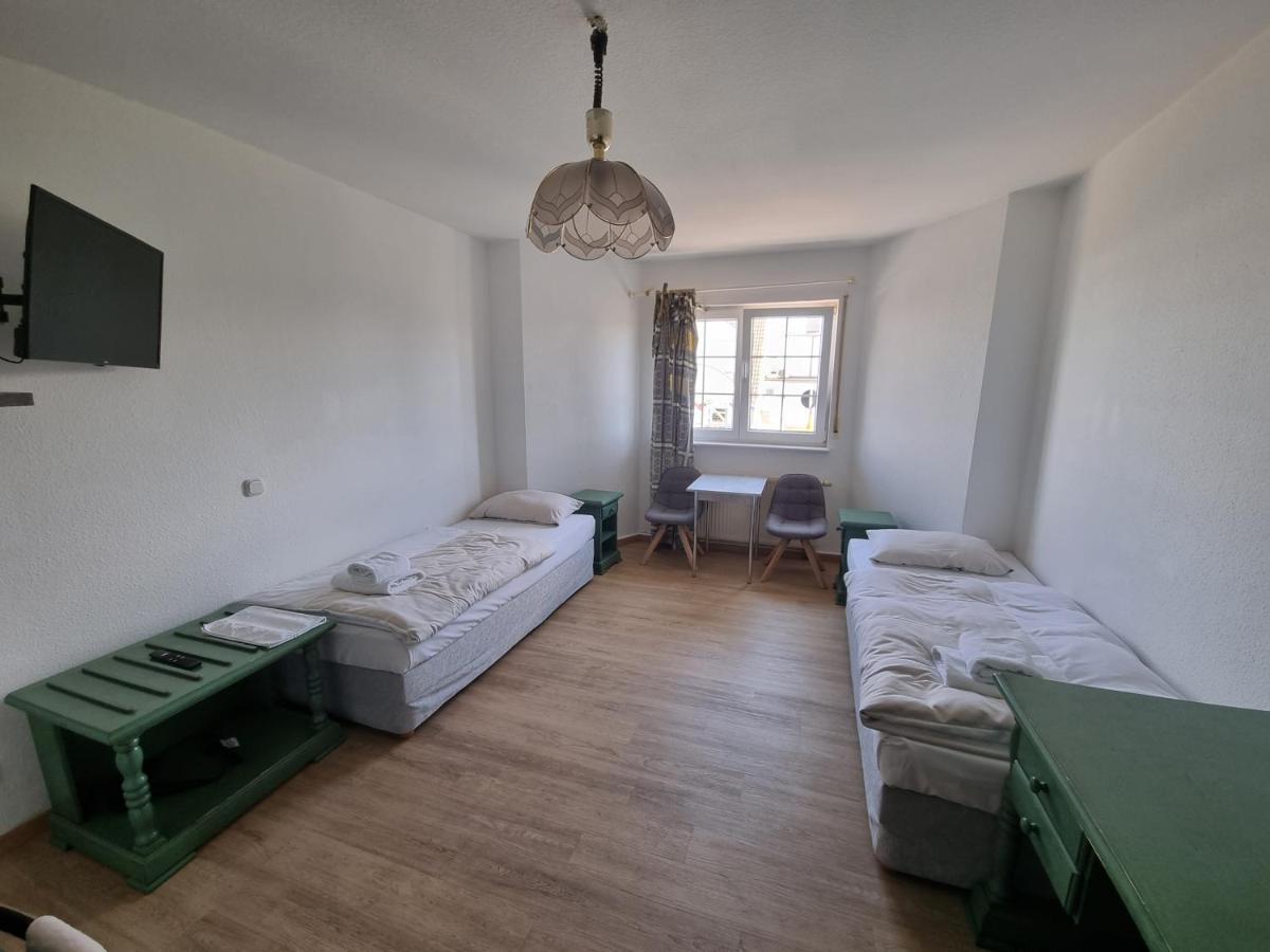Astheimer Schloesschen Trebur Room photo